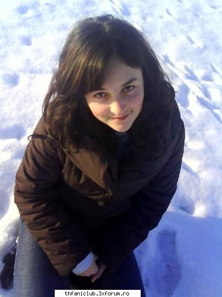 my best friend >: d< poze cu prietenii